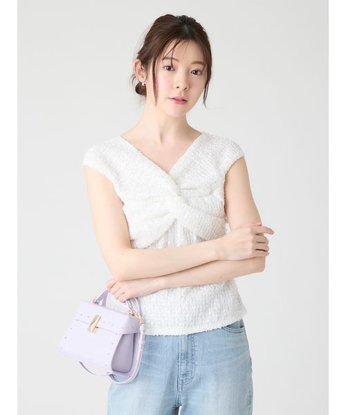 CELFORD(セルフォード)の「【洗える】ツイストオフショルレーストップス(Tシャツ/カットソー・レディース・ブラック/オフホワイト・F)」の10枚目の写真