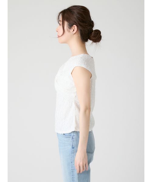 CELFORD(セルフォード)の「【洗える】ツイストオフショルレーストップス(Tシャツ/カットソー・レディース・ブラック/オフホワイト・F)」の7枚目の写真