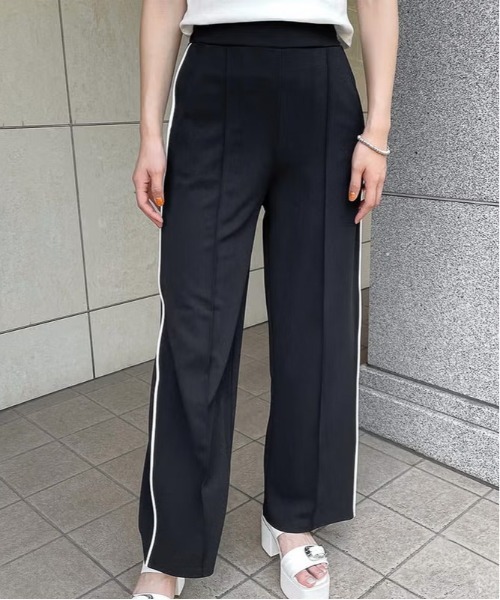 GORGE(ゴージ)の「サイドラインワイドパンツ(その他パンツ・レディース・ブラック×ホワイト・F)」の2枚目の写真