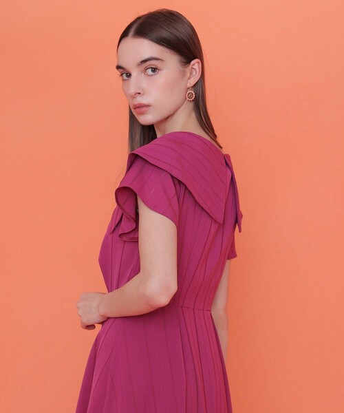 ANAYI（アナイ）の「からみストライプビッグカラー ワンピース（ワンピース・レディース・ブラック/ピンク・38/36）」の17枚目の写真