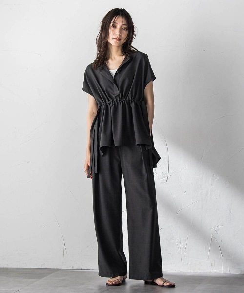 MAYSON GREY(メイソングレイ)の「【一瞬で楽とキレイを叶える】ウエストマークフレンチブラウス(シャツ/ブラウス・レディース・ブラウン/ベージュ/パープル/ブラック・M)」の8枚目の写真