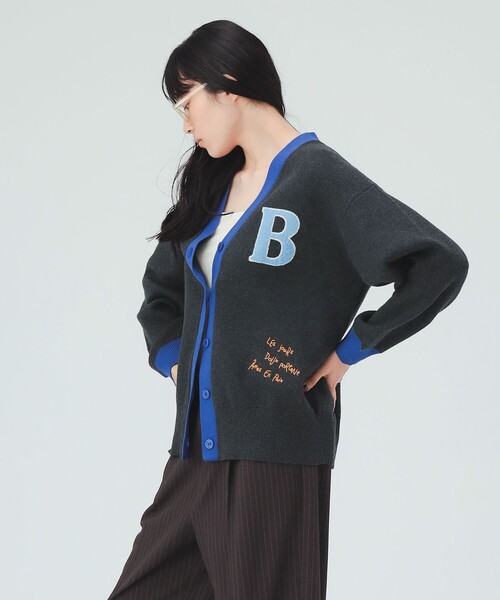 BEAMS HEART(ビームスハート)の「スウェットライク ロゴ ニット カーディガン(カーディガン/ボレロ・レディース・ブラウン/チャコールグレー/グレー・FREE)」の6枚目の写真