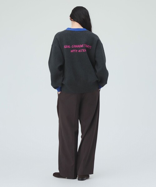 BEAMS HEART(ビームスハート)の「スウェットライク ロゴ ニット カーディガン(カーディガン/ボレロ・レディース・ブラウン/チャコールグレー/グレー・FREE)」の5枚目の写真