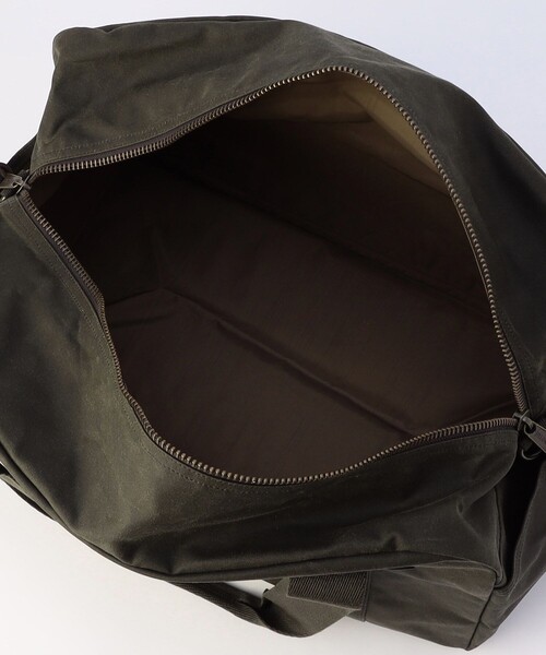 FILSON(フィルソン)の「FILSON/フィルソン Medium Tin Cloth Duffle Bag/ティンクロス ダッフルバッグ ミディアム(ボストンバッグ・メンズ・ブラウン/オリーブ・ONE SIZE)」の10枚目の写真