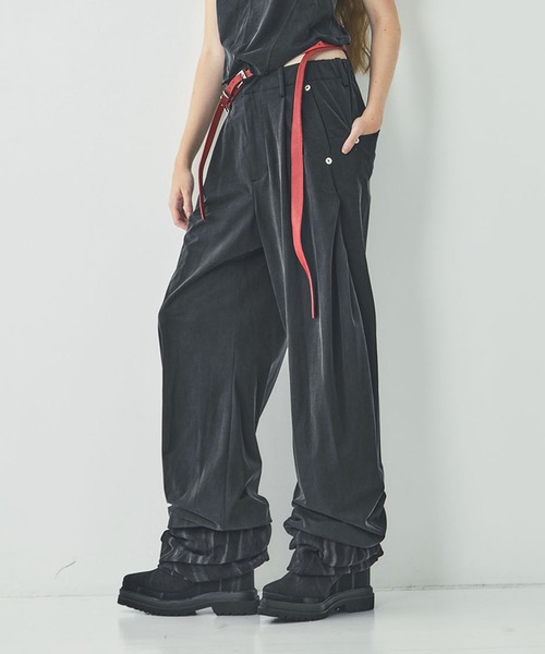 CONZ(コンズ)の「curve leg trousers cupra jersey(スラックス・レディース・ブラック/グレー・1/2/3)」の9枚目の写真