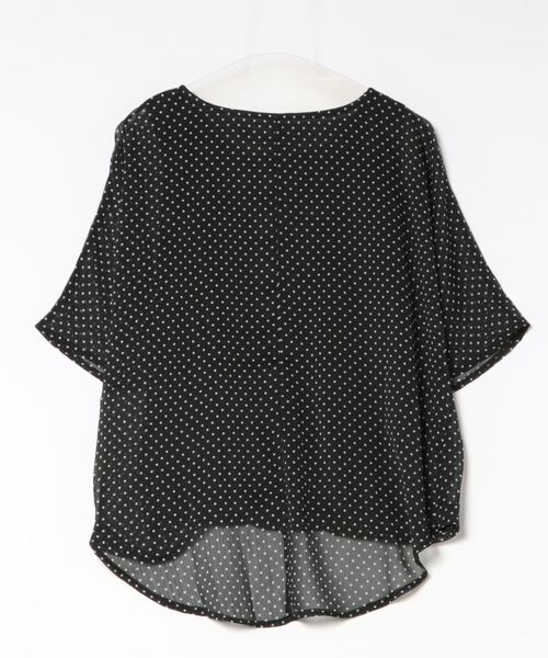 BELLUNA PLUS（ベルーナ）の「ドットシフォン裾タックプルオーバー（Tシャツ/カットソー・レディース・ブラウン系/ブラック系・M/L/XL/2XL）」の3枚目の写真