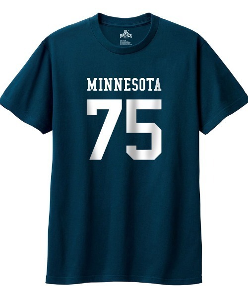 Ol' Basics(オールベーシックス)の「Ol' Basics(オール・ベーシックス) 半袖Tシャツ MINNESOTA ロゴ ナンバリング プリント 5.6オンス トップス カットソー レディース(Tシャツ/カットソー・レディース・インディゴブルー/レッド/チャコール・M/L)」の1枚目の写真