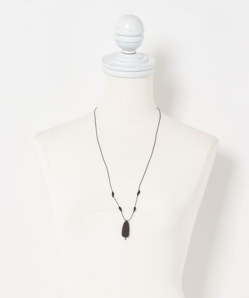 SMELLY(スメリー)の「SMELLY so’ onyx accent wood necklace(ネックレス・レディース・ブラック・-)」の7枚目の写真