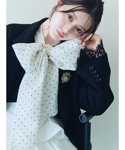 SNIDEL(スナイデル)の「ボウタイドッキングノースリプルオーバー(Tシャツ/カットソー・レディース・アイボリー/ネイビー/ブラック・F)」の2枚目の写真