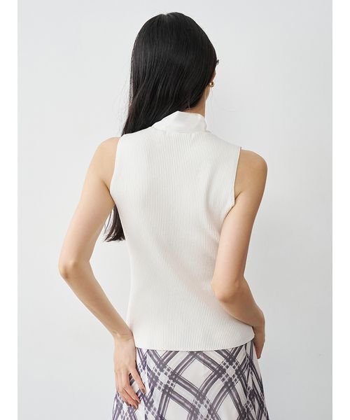 SNIDEL(スナイデル)の「ボウタイドッキングノースリプルオーバー(Tシャツ/カットソー・レディース・アイボリー/ネイビー/ブラック・F)」の10枚目の写真