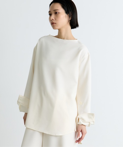 COGTHEBIGSMOKE(コグザビッグスモーク)の「【COGTHEBIGSMOKE/コグザビッグスモーク】OCEANA BUTTON ADJUST SLV TOP/カットソーシャツ(Tシャツ/カットソー・レディース・ブラック/アイボリー・1)」の1枚目の写真