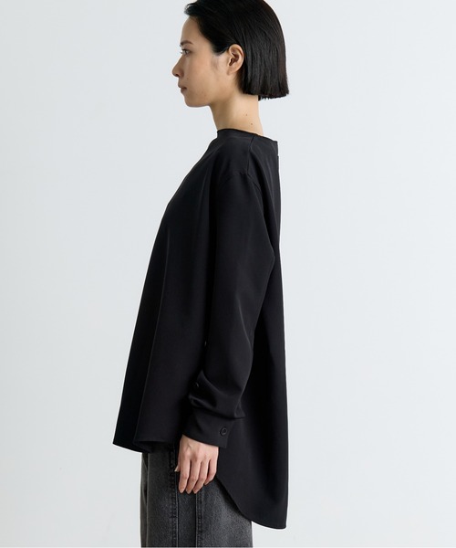 COGTHEBIGSMOKE(コグザビッグスモーク)の「【COGTHEBIGSMOKE/コグザビッグスモーク】OCEANA BUTTON ADJUST SLV TOP/カットソーシャツ(Tシャツ/カットソー・レディース・ブラック/アイボリー・1)」の7枚目の写真