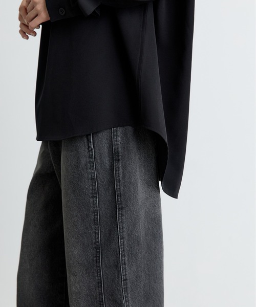 COGTHEBIGSMOKE(コグザビッグスモーク)の「【COGTHEBIGSMOKE/コグザビッグスモーク】OCEANA BUTTON ADJUST SLV TOP/カットソーシャツ(Tシャツ/カットソー・レディース・ブラック/アイボリー・1)」の12枚目の写真
