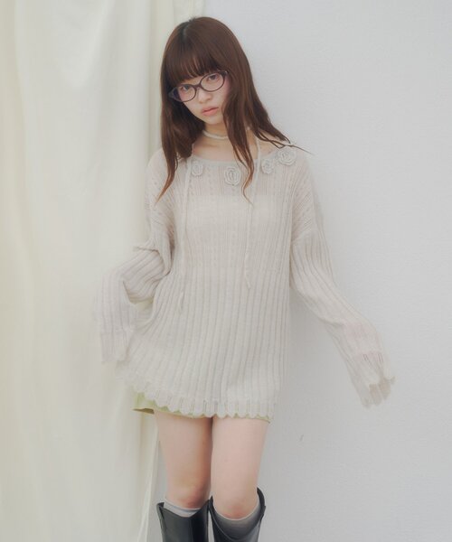DISCOAT(ディスコート)の「【umm.】フラワーモチーフモヘアライクルーズニット(ニット/セーター・レディース・ブラウン/アイボリー/パープル・FREE)」の4枚目の写真