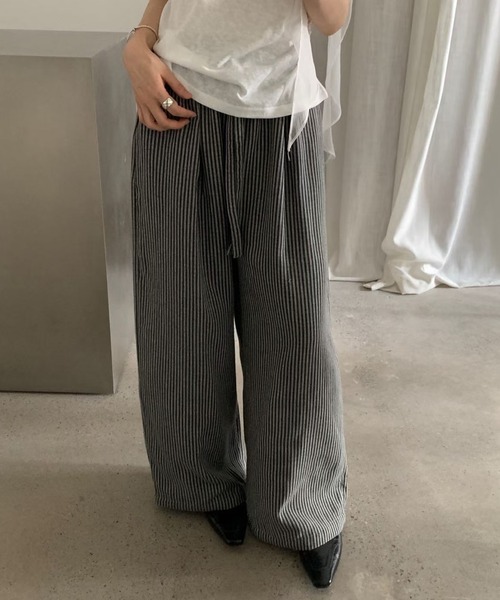FLINEA(フリネア)の「ハイウエストストライプ柄パンツ(その他パンツ・レディース・ブラック/ネイビー・FREE)」の6枚目の写真