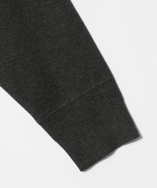 BEAUTY&YOUTH UNITED ARROWS(ビューティーアンドユースユナイテッドアローズ)の「ソフトコットン Vネック スムース ニットプルオーバー ウォッシャブル(ニット/セーター・レディース・レッド/ダークグレー/オフホワイト・FREE)」の10枚目の写真
