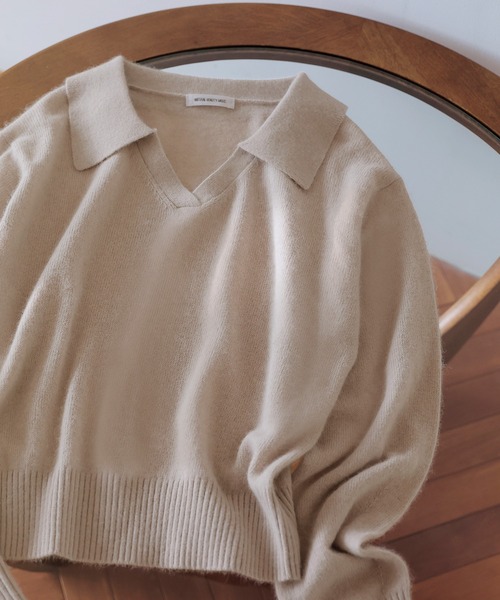 NATURAL BEAUTY BASIC（ナチュラルビューティーベーシック）の「＜ちょうど、いい服＞品よく、ゆるく。スキッパーニット＜EC限定カラー：ライトグリーン＞（ニット/セーター・レディース・イエロー/ベージュ/ボルドー/ライトグリーン/ブラウン・FREE）」の3枚目の写真