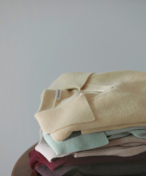 NATURAL BEAUTY BASIC（ナチュラルビューティーベーシック）の「＜ちょうど、いい服＞品よく、ゆるく。スキッパーニット＜EC限定カラー：ライトグリーン＞（ニット/セーター・レディース・イエロー/ベージュ/ボルドー/ライトグリーン/ブラウン・FREE）」の5枚目の写真