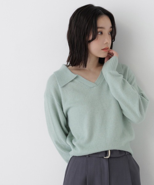NATURAL BEAUTY BASIC（ナチュラルビューティーベーシック）の「＜ちょうど、いい服＞品よく、ゆるく。スキッパーニット＜EC限定カラー：ライトグリーン＞（ニット/セーター・レディース・イエロー/ベージュ/ボルドー/ライトグリーン/ブラウン・FREE）」の4枚目の写真