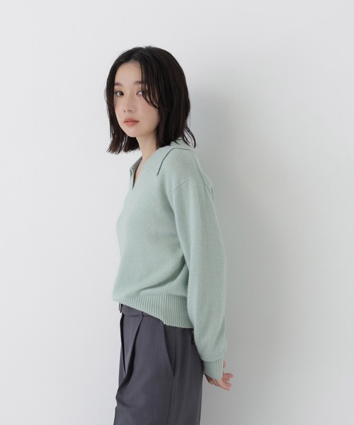 NATURAL BEAUTY BASIC（ナチュラルビューティーベーシック）の「＜ちょうど、いい服＞品よく、ゆるく。スキッパーニット＜EC限定カラー：ライトグリーン＞（ニット/セーター・レディース・イエロー/ベージュ/ボルドー/ライトグリーン/ブラウン・FREE）」の19枚目の写真