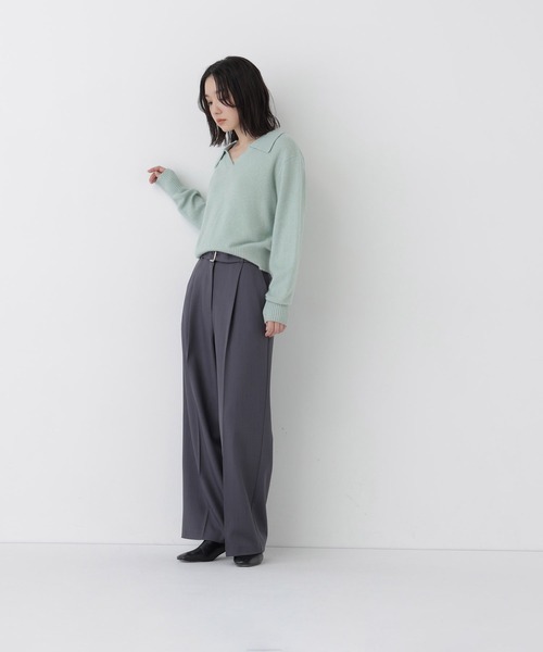 NATURAL BEAUTY BASIC（ナチュラルビューティーベーシック）の「＜ちょうど、いい服＞品よく、ゆるく。スキッパーニット＜EC限定カラー：ライトグリーン＞（ニット/セーター・レディース・イエロー/ベージュ/ボルドー/ライトグリーン/ブラウン・FREE）」の22枚目の写真