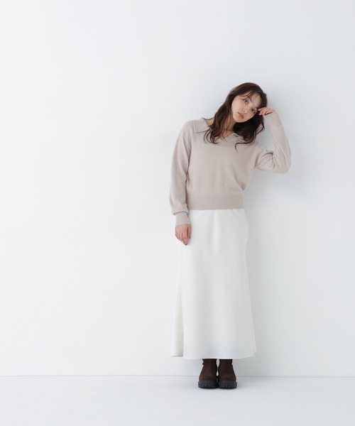 NATURAL BEAUTY BASIC（ナチュラルビューティーベーシック）の「＜ちょうど、いい服＞品よく、ゆるく。スキッパーニット＜EC限定カラー：ライトグリーン＞（ニット/セーター・レディース・イエロー/ベージュ/ボルドー/ライトグリーン/ブラウン・FREE）」の7枚目の写真