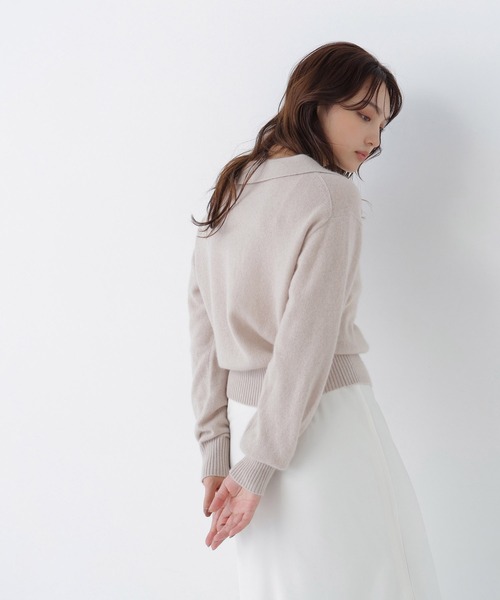 NATURAL BEAUTY BASIC（ナチュラルビューティーベーシック）の「＜ちょうど、いい服＞品よく、ゆるく。スキッパーニット＜EC限定カラー：ライトグリーン＞（ニット/セーター・レディース・イエロー/ベージュ/ボルドー/ライトグリーン/ブラウン・FREE）」の12枚目の写真