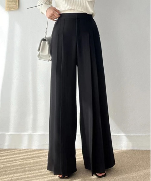 &soiree(アンドソワレ)の「ワイドプリーツスラックス(スラックス・レディース・アイボリー/ブラック/ブルー・SMALL/MEDIUM/LARGE)」の8枚目の写真