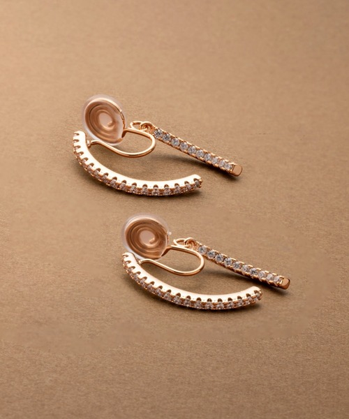 Cream dot.（クリームドット）の「【金属アレルギー対応】ビジューライン煌めくバックキャッチイヤリング（イヤリング・レディース・シルバー/ゴールド/ピンクゴールド・ONE SIZE）」の10枚目の写真