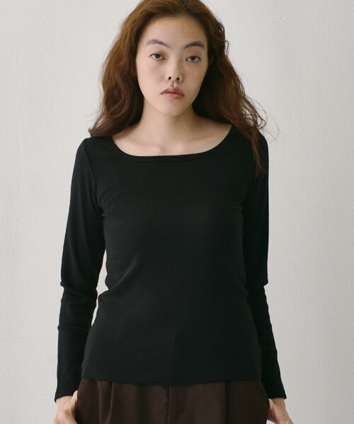 COLONY 2139(コロニートゥーワンスリーナイン)の「秋服 / スクエアネックリブロングスリーブプルオーバー(Tシャツ/カットソー・レディース・グレー/ホワイト/ブラック・SMALL/MEDIUM/LARGE)」の9枚目の写真