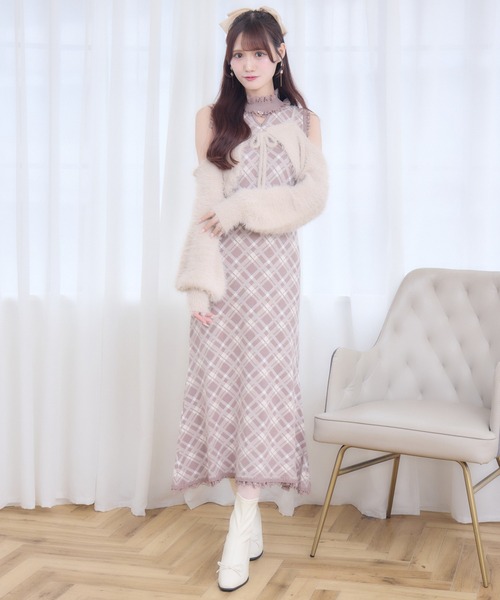 couture BY ROJITA(クチュールバイロジータ)の「ふわふわボレロニットロングワンピース(ワンピース・レディース・ブラック/ブラウン/ピンク・FREE)」の3枚目の写真