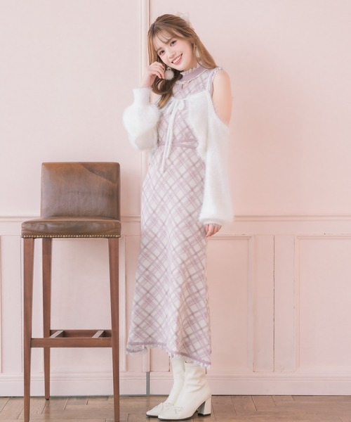 couture BY ROJITA(クチュールバイロジータ)の「ふわふわボレロニットロングワンピース(ワンピース・レディース・ブラック/ブラウン/ピンク・FREE)」の7枚目の写真