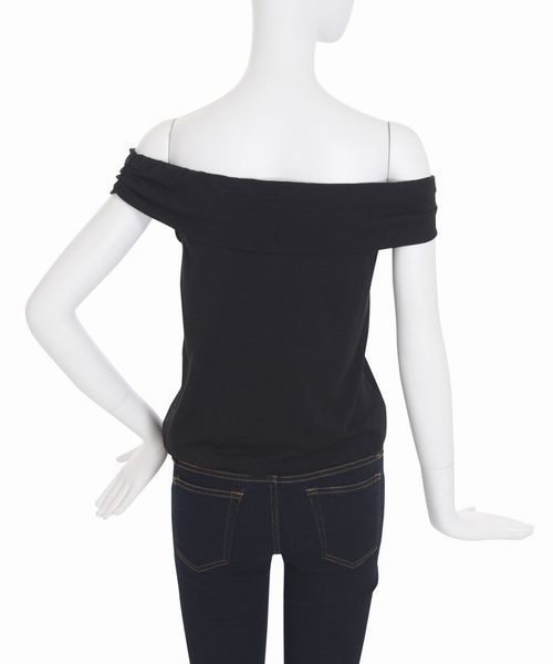 EMODA（エモダ）の「デコルテギャザートップ（Tシャツ/カットソー・レディース・グレー/ブラック/ベージュ/ホワイト・SMALL/MEDIUM）」の7枚目の写真