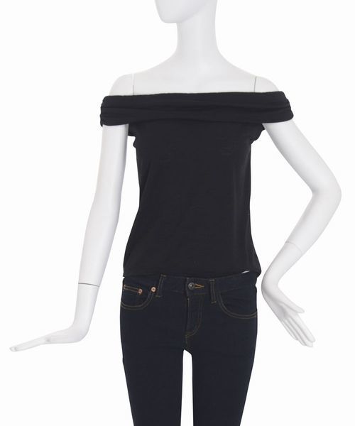 EMODA（エモダ）の「デコルテギャザートップ（Tシャツ/カットソー・レディース・グレー/ブラック/ベージュ/ホワイト・SMALL/MEDIUM）」の5枚目の写真