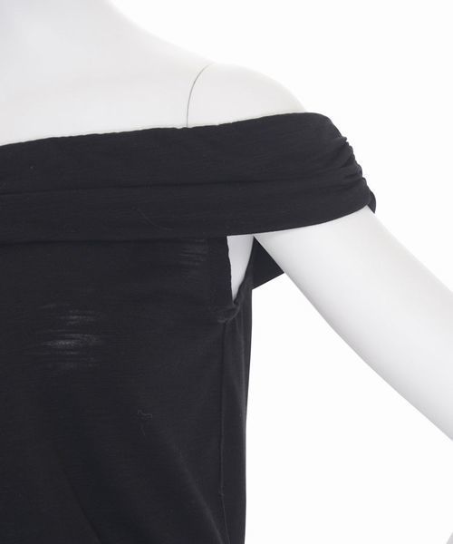 EMODA（エモダ）の「デコルテギャザートップ（Tシャツ/カットソー・レディース・グレー/ブラック/ベージュ/ホワイト・SMALL/MEDIUM）」の9枚目の写真