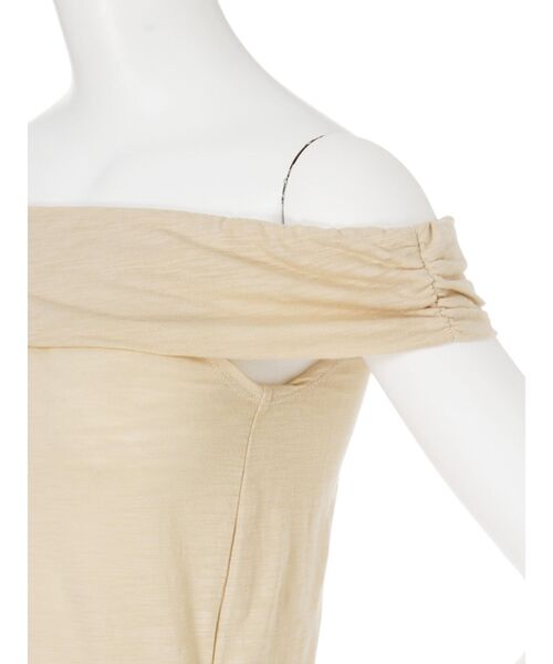 EMODA（エモダ）の「デコルテギャザートップ（Tシャツ/カットソー・レディース・グレー/ブラック/ベージュ/ホワイト・SMALL/MEDIUM）」の15枚目の写真