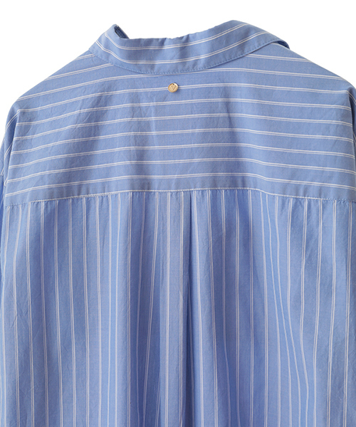 The Virgnia(ザ ヴァージニア)の「アルガンオイルロングカフスビッグシャツ(シャツ/ブラウス・レディース・オフホワイト/ブルー/ベージュ・FREE)」の8枚目の写真