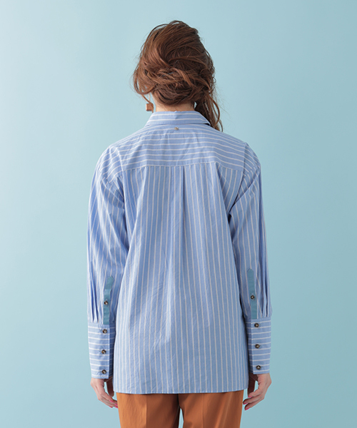 The Virgnia(ザ ヴァージニア)の「アルガンオイルロングカフスビッグシャツ(シャツ/ブラウス・レディース・オフホワイト/ブルー/ベージュ・FREE)」の13枚目の写真