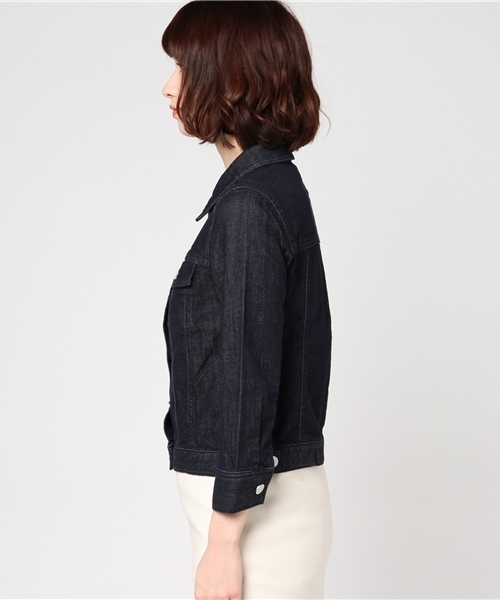JILL by JILL STUART(ジルバイジルスチュアート)の「【Ray 5月号掲載】【美人百花 4月号掲載】STANDARD DENIM COLLAR(デニムジャケット・レディース・ネイビー/ブルー・MEDIUM/SMALL)」の4枚目の写真