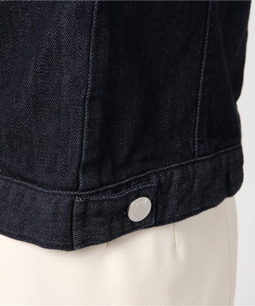 JILL by JILL STUART(ジルバイジルスチュアート)の「【Ray 5月号掲載】【美人百花 4月号掲載】STANDARD DENIM COLLAR(デニムジャケット・レディース・ネイビー/ブルー・MEDIUM/SMALL)」の9枚目の写真