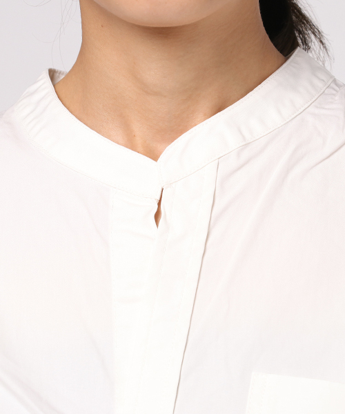 earth music&ecology（アースミュージックアンドエコロジー）の「・スタンドカラースキッパーシャツ（シャツ/ブラウス・レディース・カーキ/オフホワイト/ネイビー/ベージュ・FREE）」の11枚目の写真