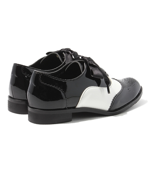 Ray BEAMS（レイビームス）の「SEPTEMBER MOON×Ray BEAMS / サテンリボン エナメルアーモンド（その他シューズ・レディース・ブラック・22.5/23/23.5/24/24.5/25）」の5枚目の写真