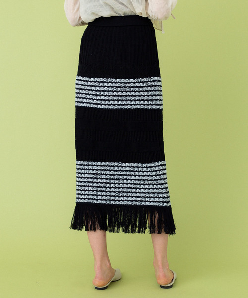 UNITED TOKYO（ユナイテッドトウキョウ）の「クロシェニットスカート（スカート・レディース・レッド/ブラック・1）」の15枚目の写真