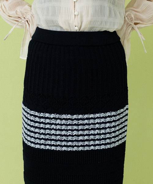 UNITED TOKYO（ユナイテッドトウキョウ）の「クロシェニットスカート（スカート・レディース・レッド/ブラック・1）」の17枚目の写真