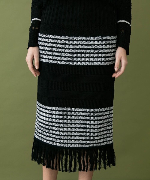 UNITED TOKYO（ユナイテッドトウキョウ）の「クロシェニットスカート（スカート・レディース・レッド/ブラック・1）」の6枚目の写真