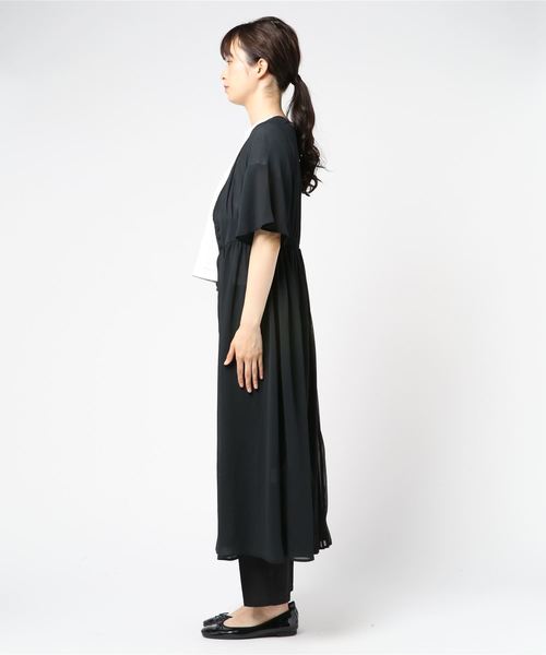 rps（アールピーエス）の「BACKプリーツ前開きワンピース（ワンピース・レディース・オフホワイト/ブラック/モカ・M）」の4枚目の写真