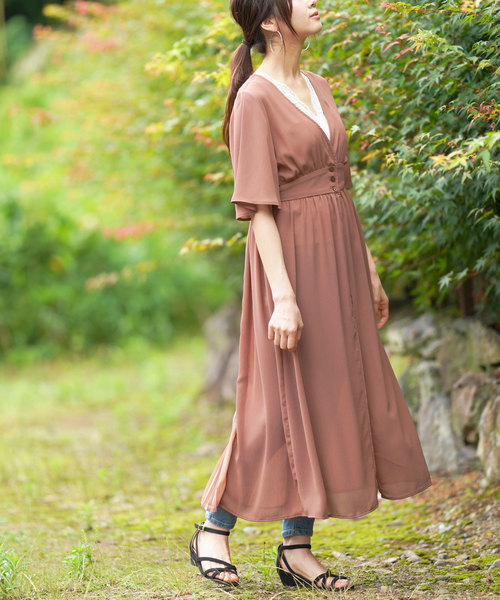 rps（アールピーエス）の「BACKプリーツ前開きワンピース（ワンピース・レディース・オフホワイト/ブラック/モカ・M）」の3枚目の写真