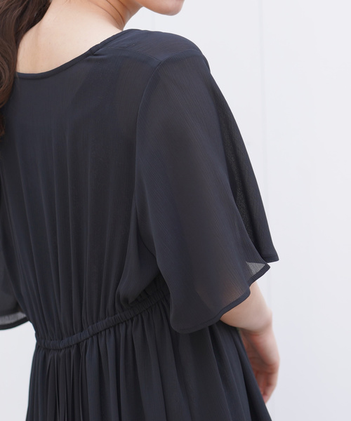 rps（アールピーエス）の「BACKプリーツ前開きワンピース（ワンピース・レディース・オフホワイト/ブラック/モカ・M）」の12枚目の写真