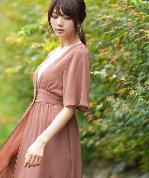 rps（アールピーエス）の「BACKプリーツ前開きワンピース（ワンピース・レディース・オフホワイト/ブラック/モカ・M）」の7枚目の写真