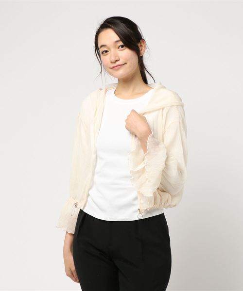one after another NICE CLAUP(ワンアフターアナザーナイスクラップ)の「プリーツフード羽織(パーカー・レディース・ベージュ/アイボリー/ブラック・FREE)」の6枚目の写真
